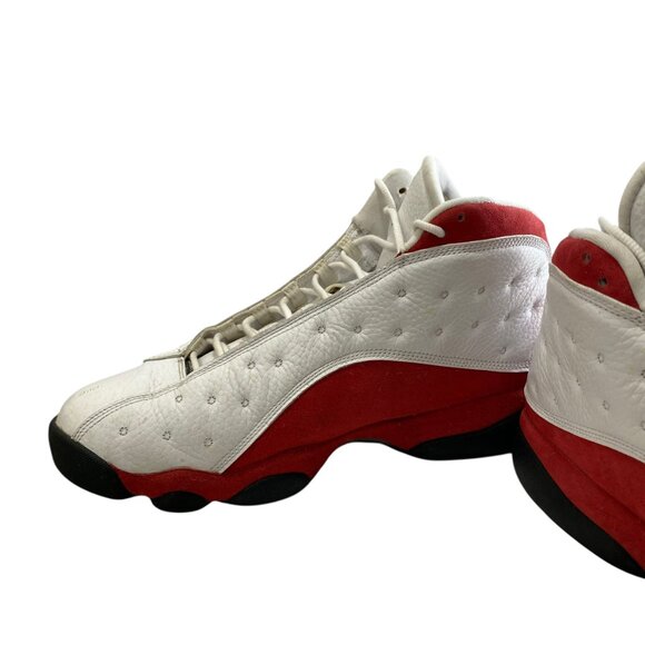 Size 12 - Jordan 13 Retro Chicago 2017 Sports Basketball Outdoor Activewear Game - Picture 8 of 14